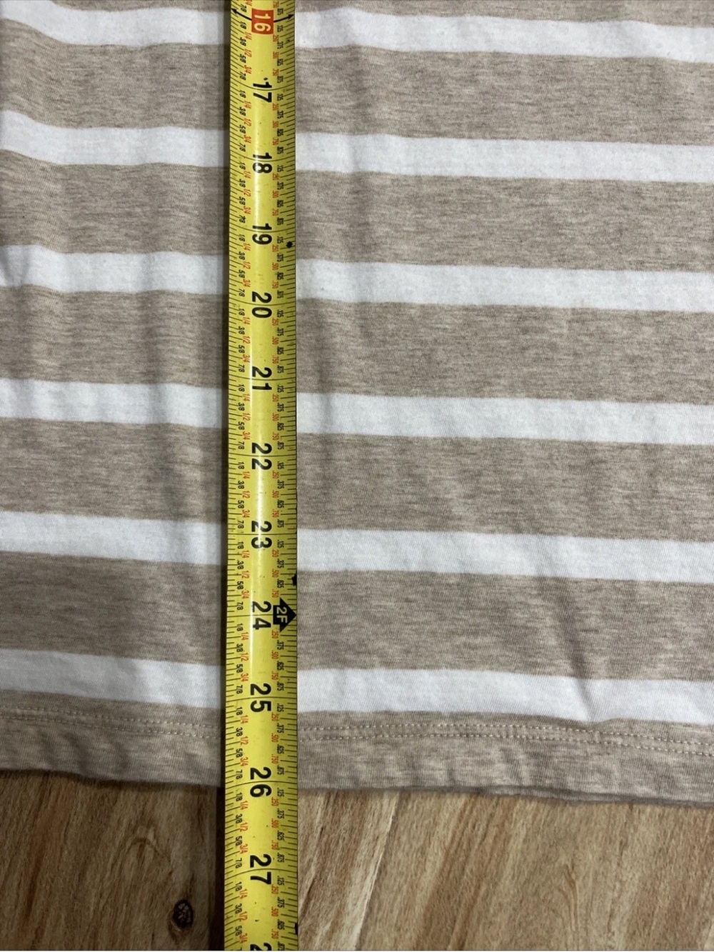 Liz Claiborne Beige and White Striped Scoop Neck 3/4 Sleeve Top - Picture 10 of 10